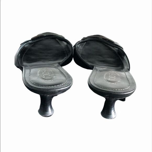 Tod's Black Patent Leather Kitten Heels - 6 1/2 - Picture 5 of 6